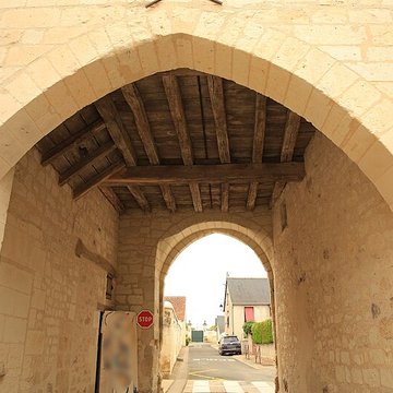 Porte fortifiée de Saint-Épain