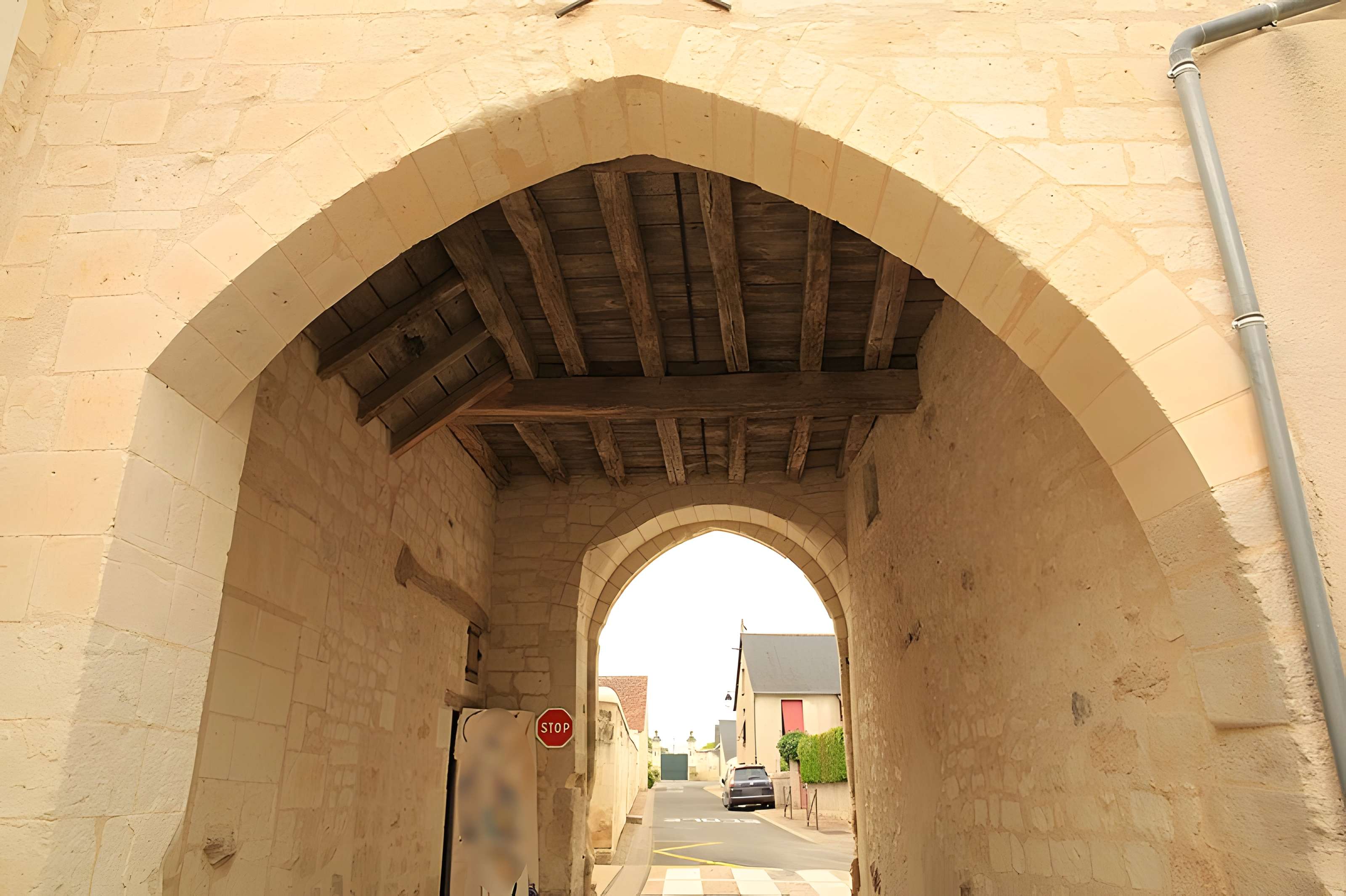 Porte fortifiée de Saint-Épain