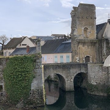 Porte Guillaume de Chartres