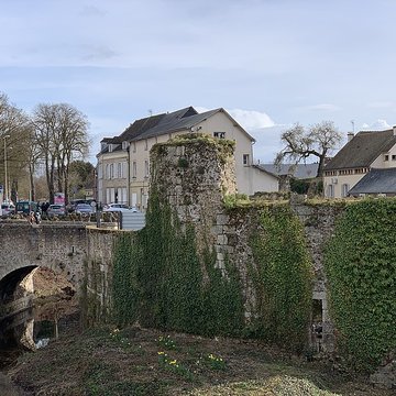 Porte Guillaume de Chartres