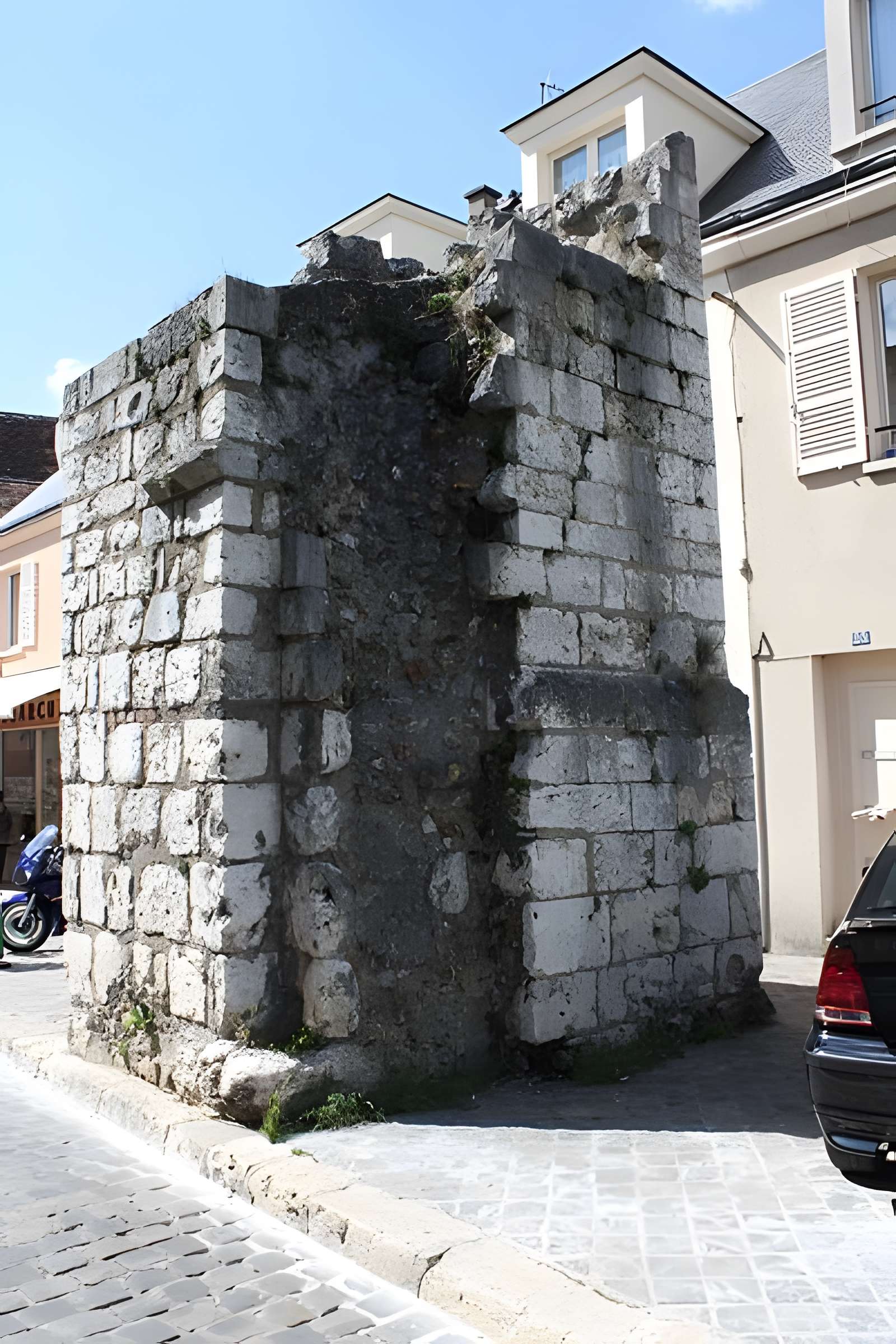 Porte Guillaume de Chartres