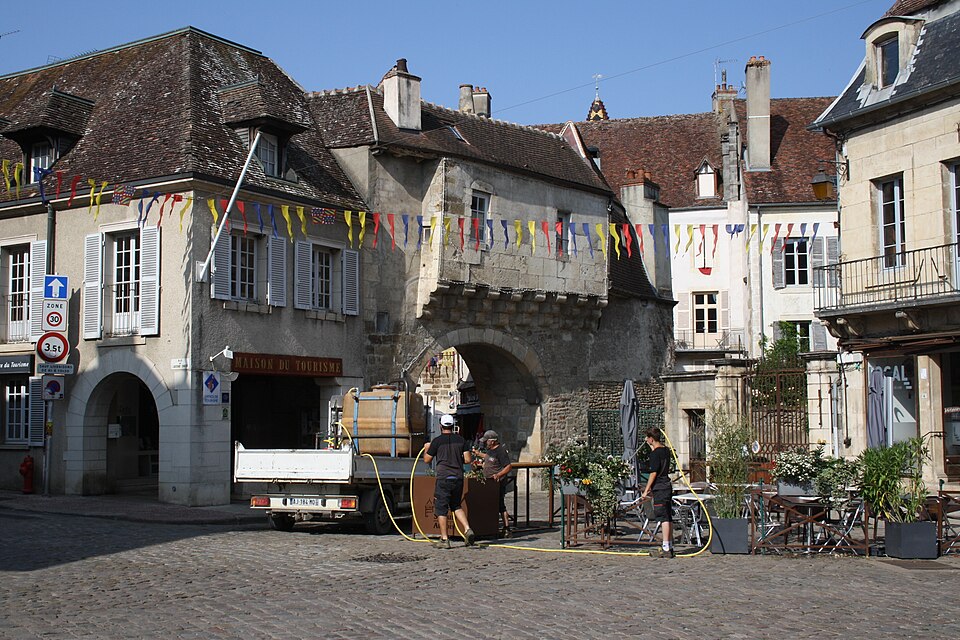 Porte Guillier de Semur-en-Auxois