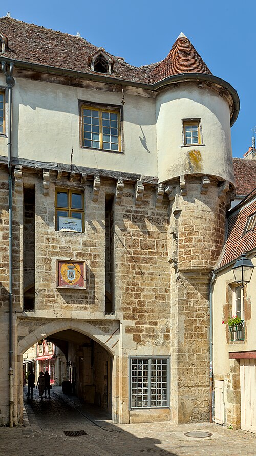 Porte Guillier de Semur-en-Auxois