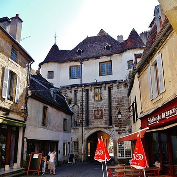 Porte Guillier de Semur-en-Auxois