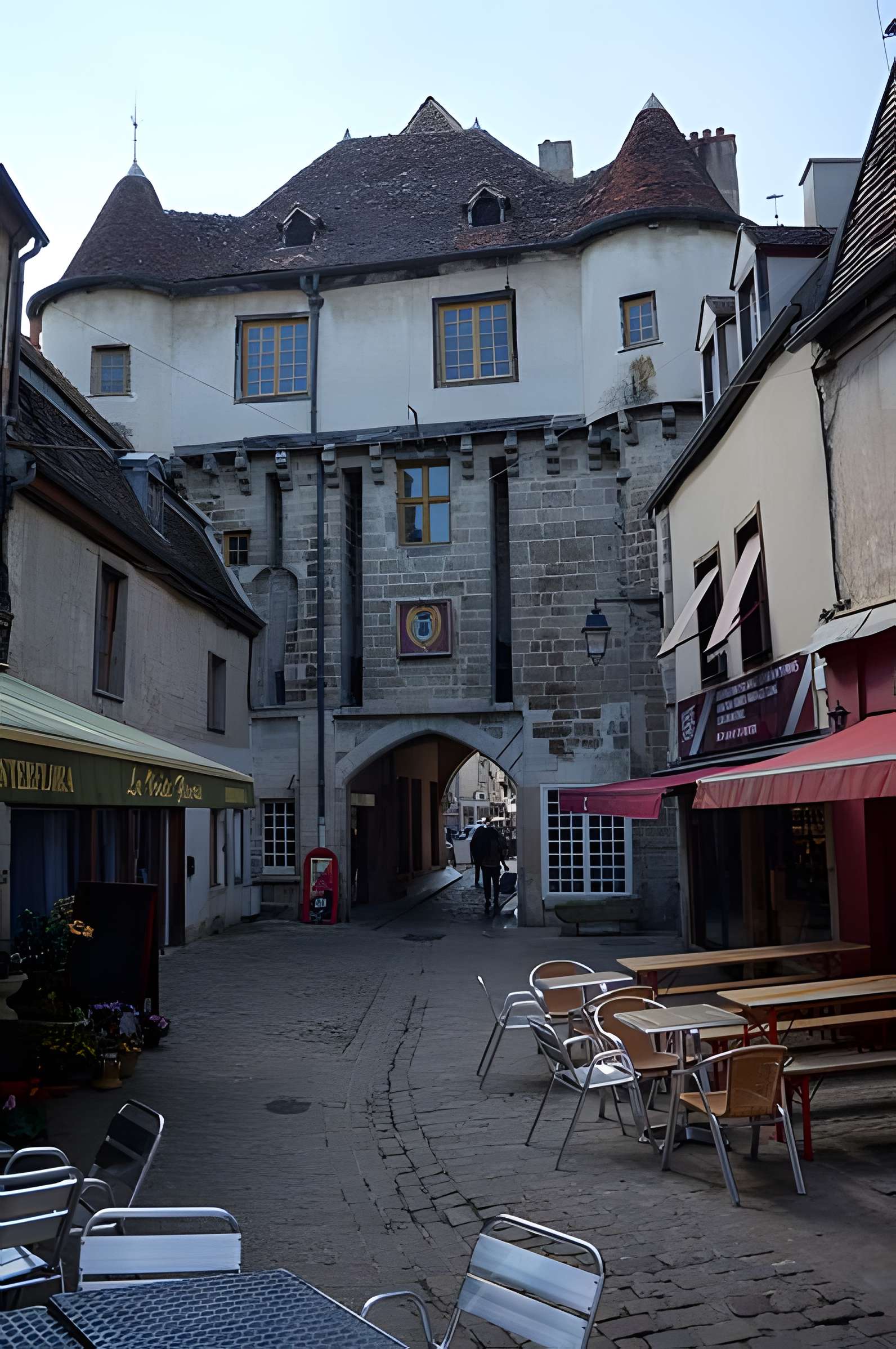 Porte Guillier de Semur-en-Auxois