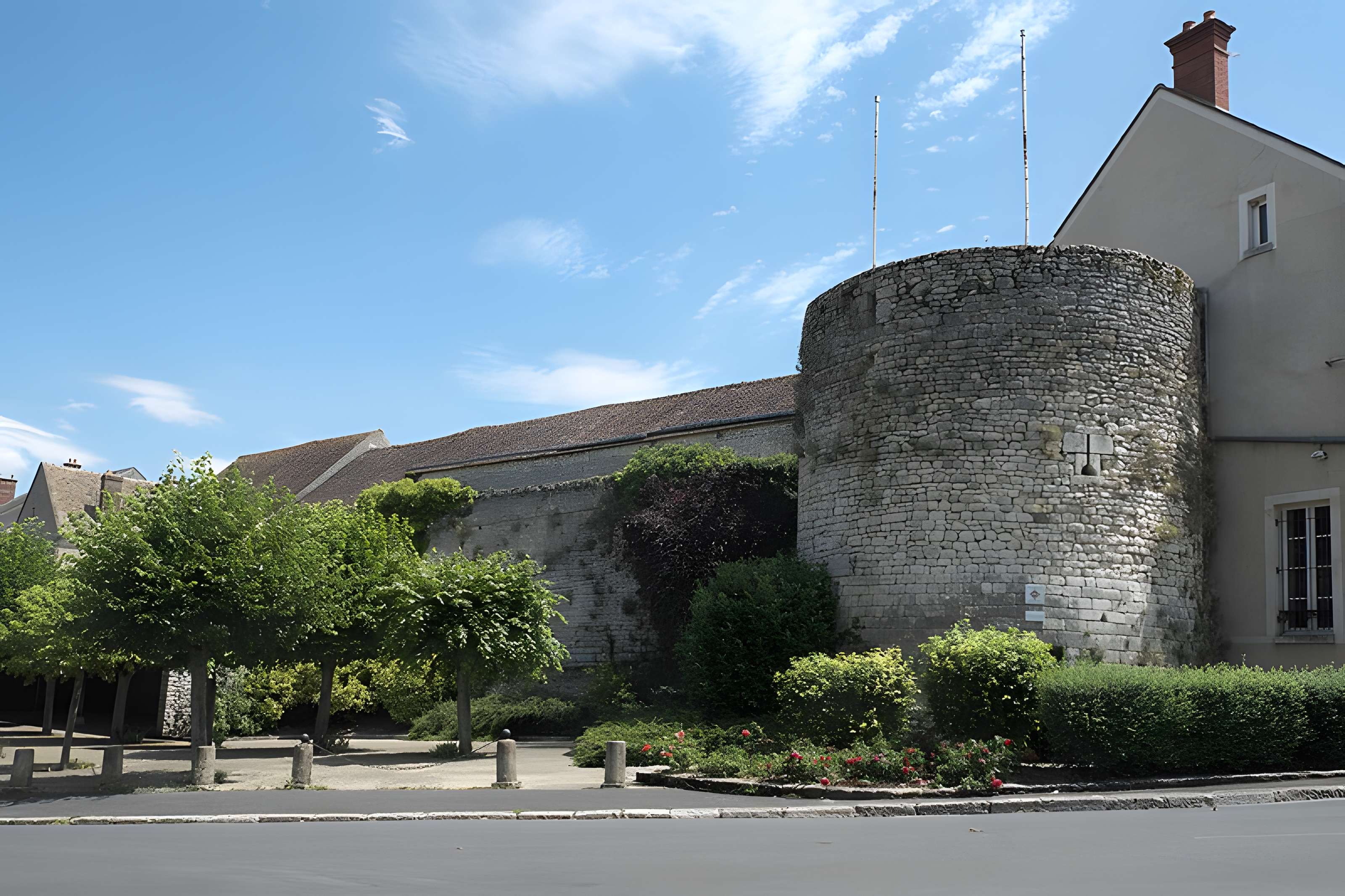 Porte Madeleine de Château-Landon