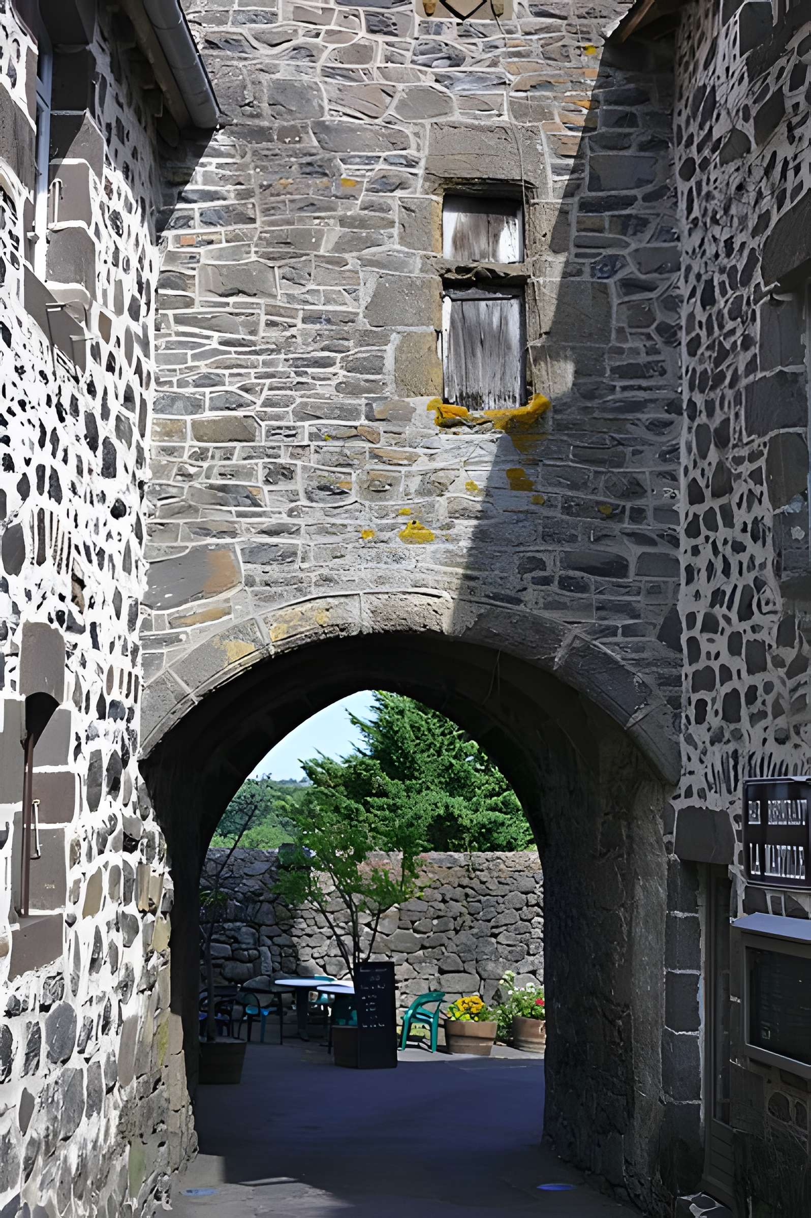 Porte Martille de Salers