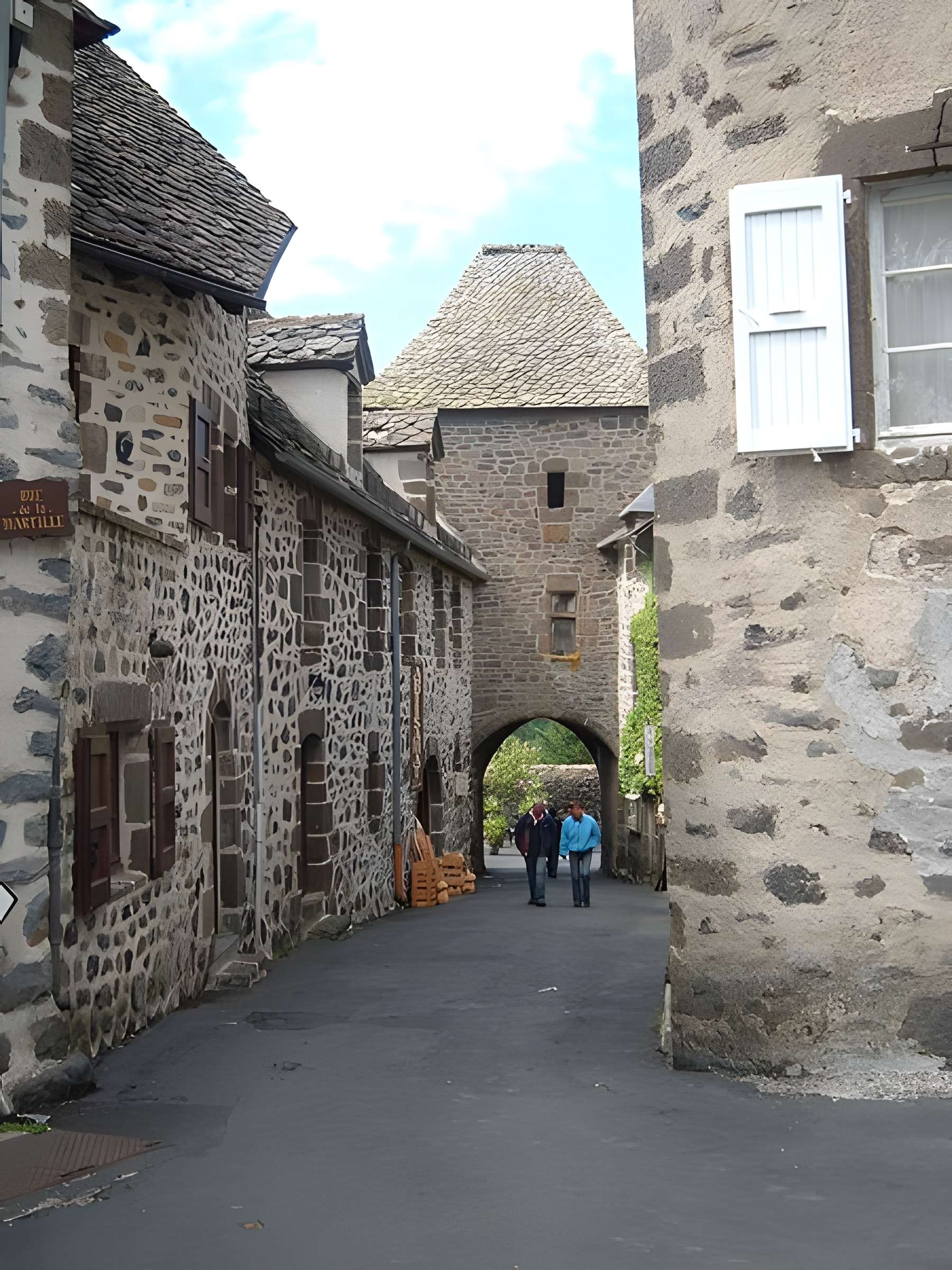 Porte Martille de Salers