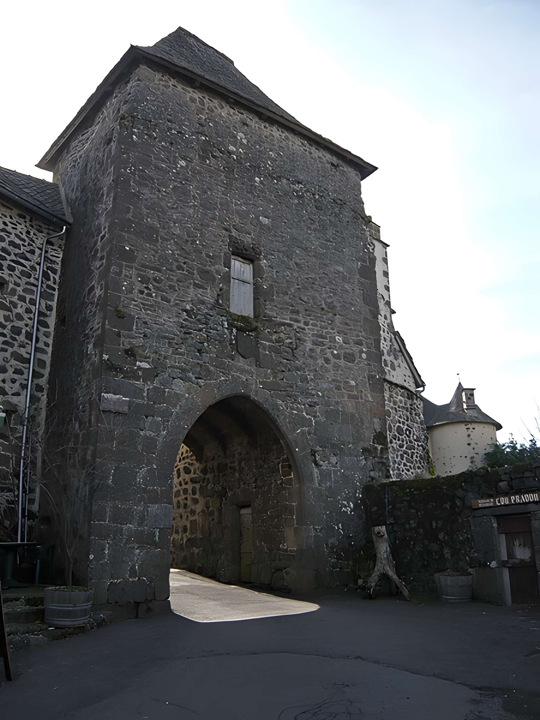 Porte Martille de Salers