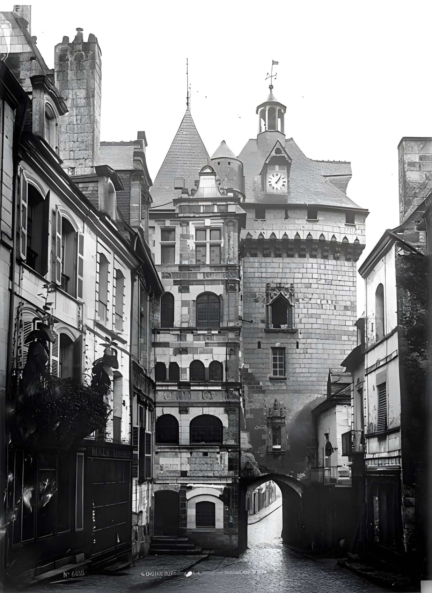 Porte Picoys de Loches