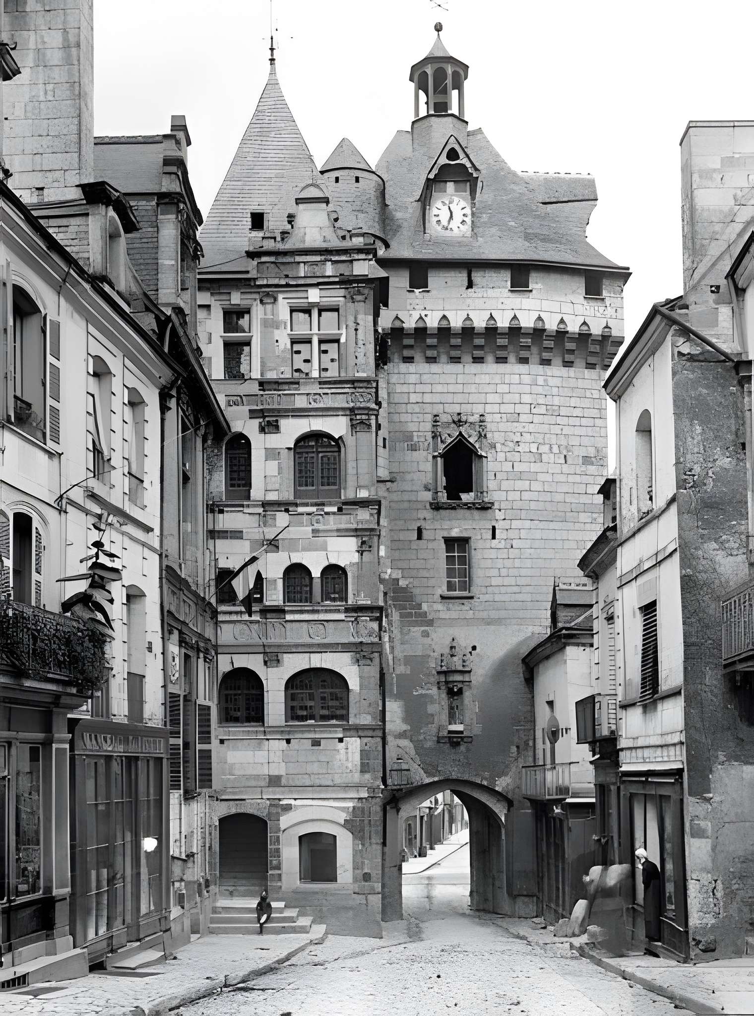 Porte Picoys de Loches
