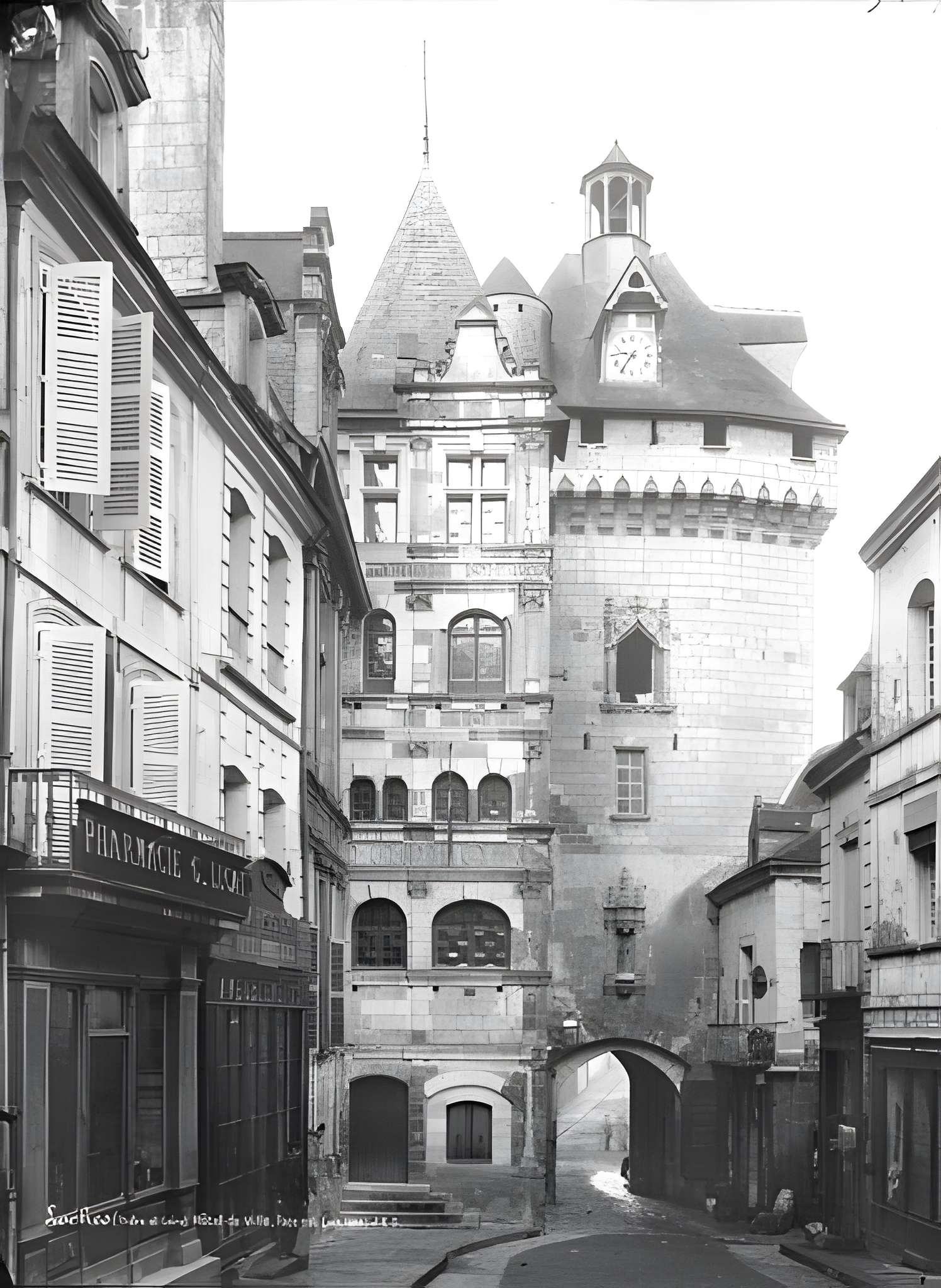 Porte Picoys de Loches