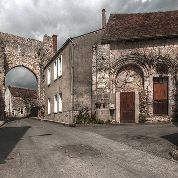 Porte Roland de Montigny-le-Gannelon