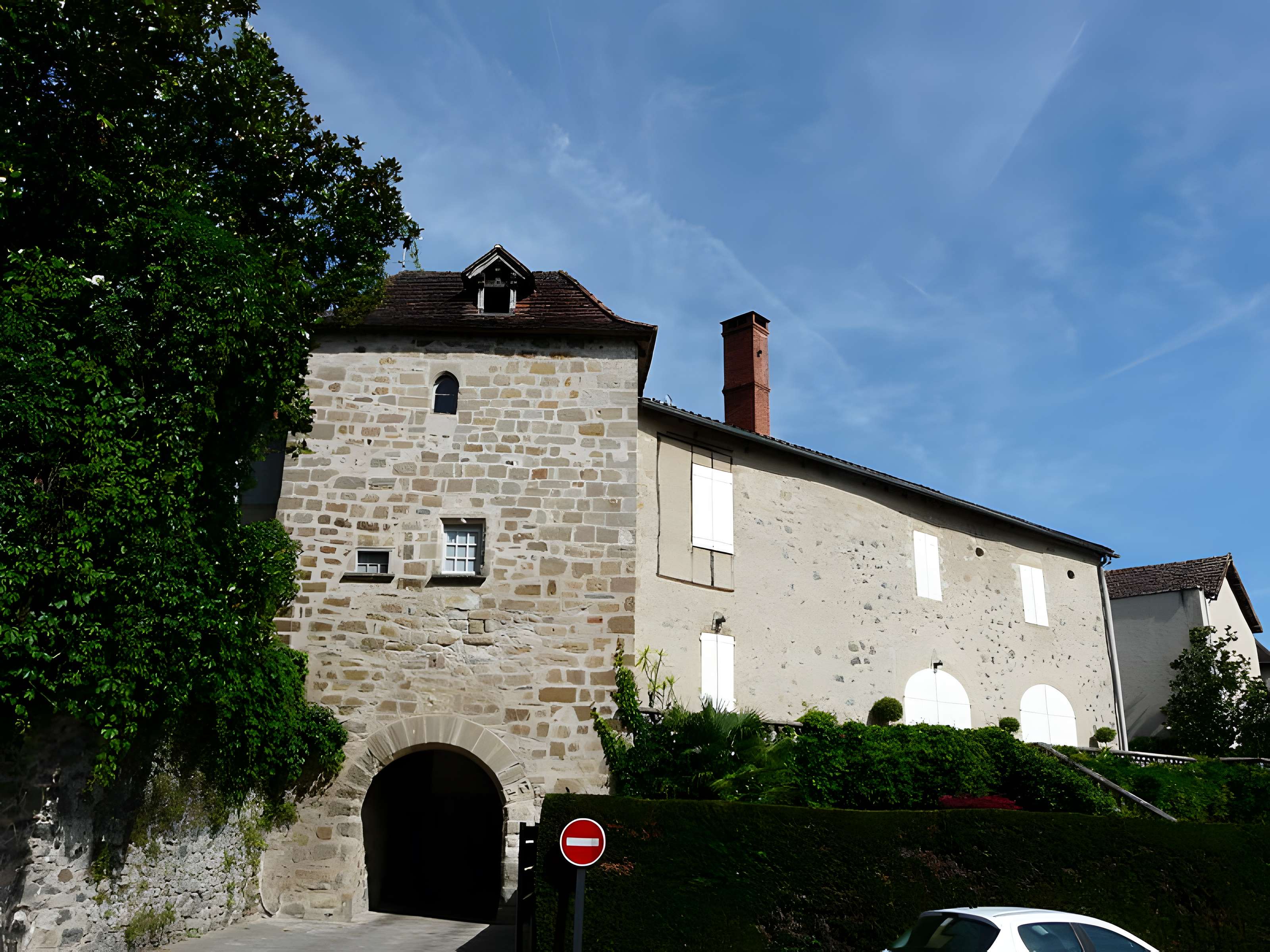 Porte Sainte-Catherine de Beaulieu-sur-Dordogne