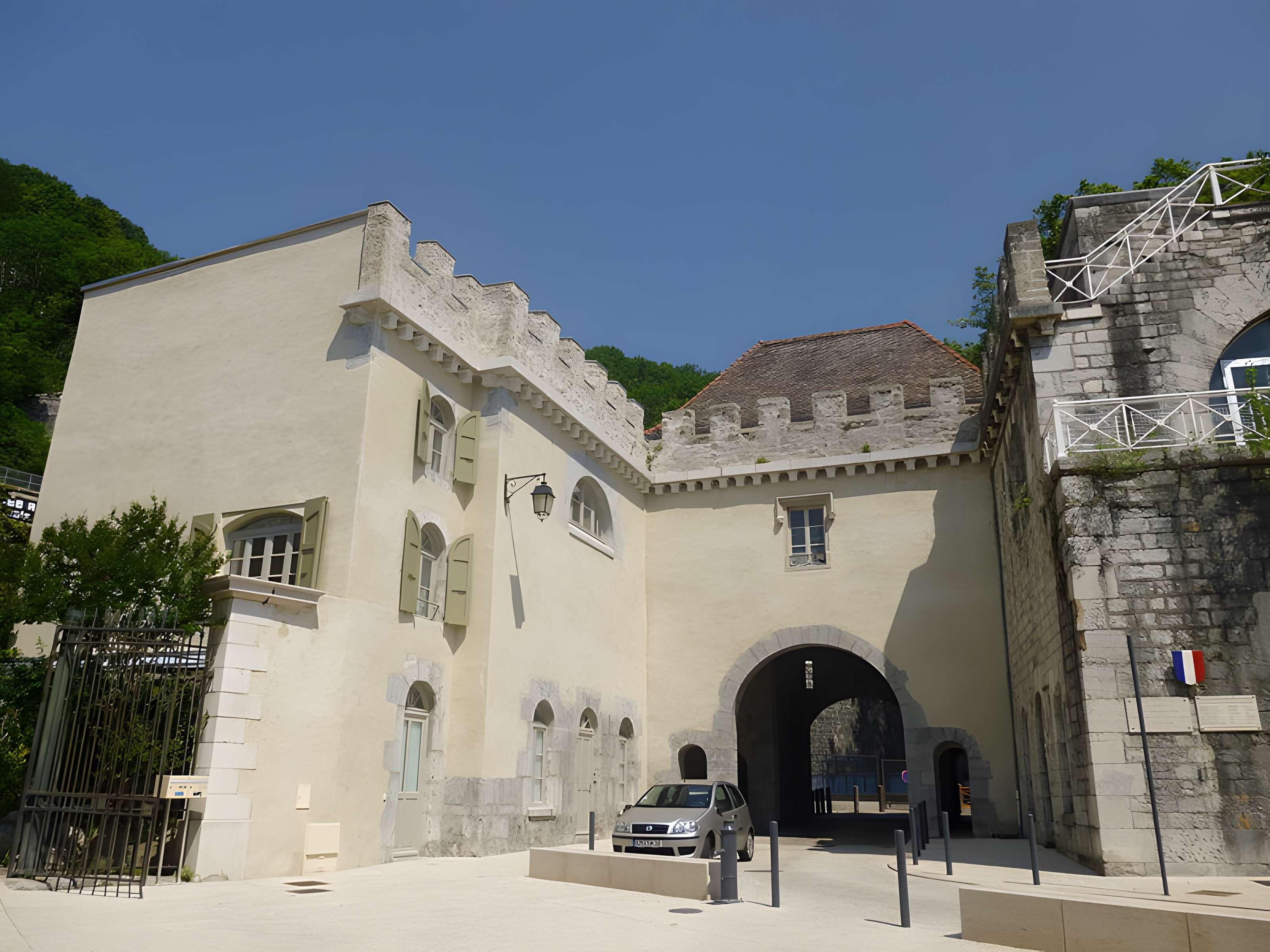 Porte Saint-Laurent de Grenoble