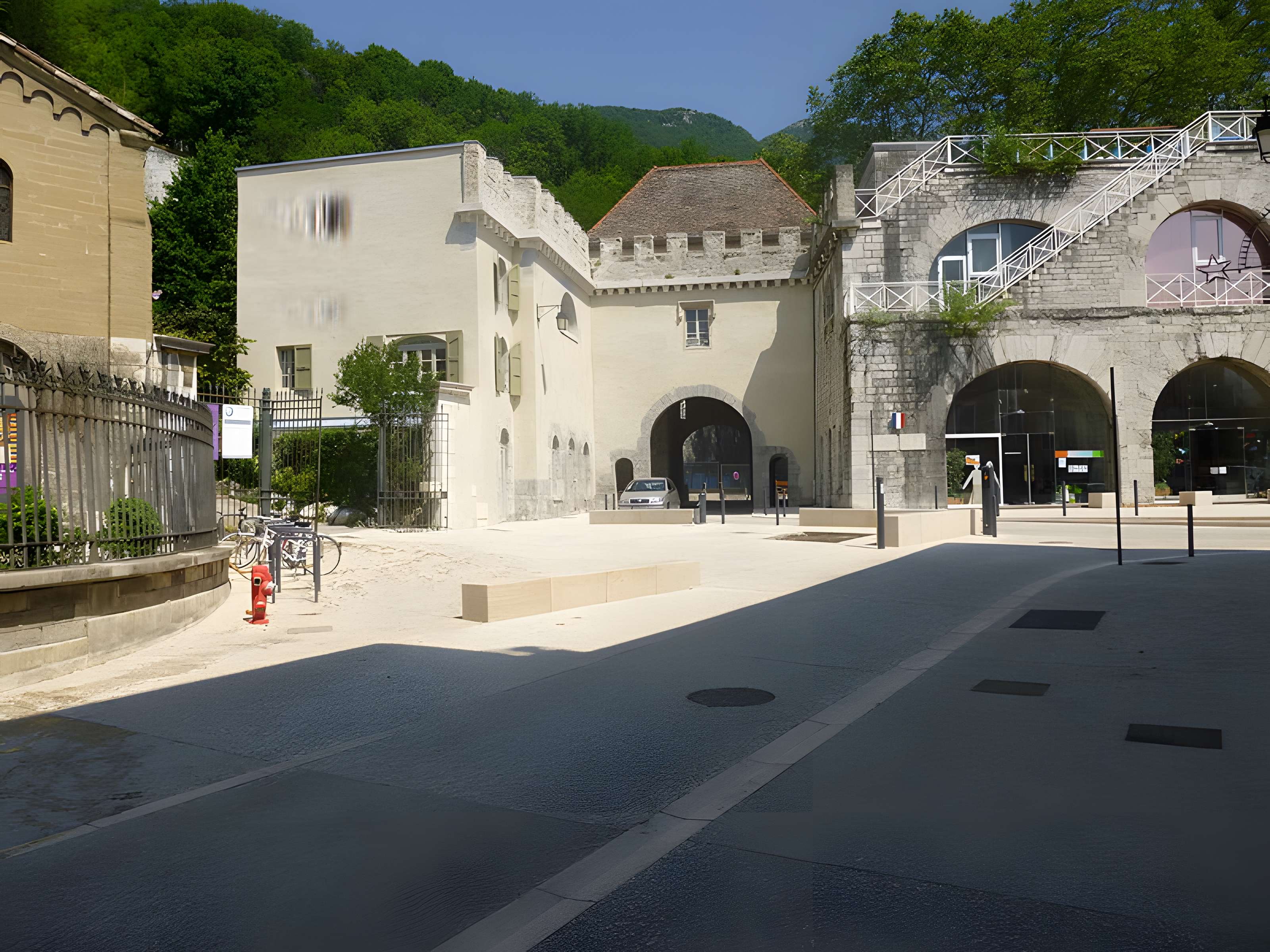 Porte Saint-Laurent de Grenoble