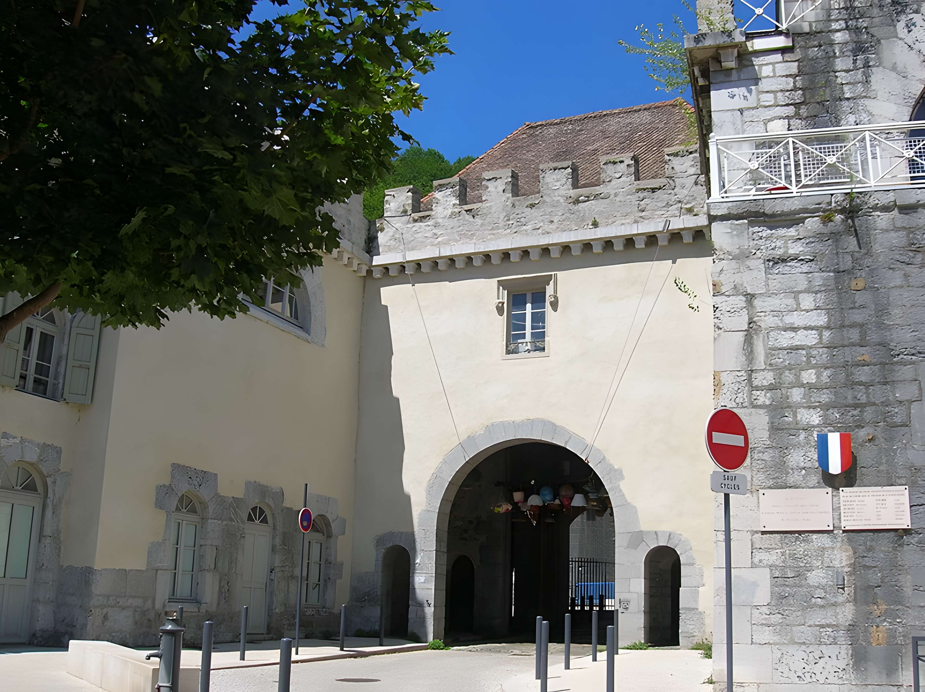 Porte Saint-Laurent de Grenoble