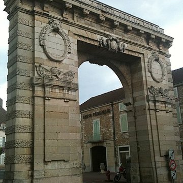 Porte Saint-Nicolas de Beaune