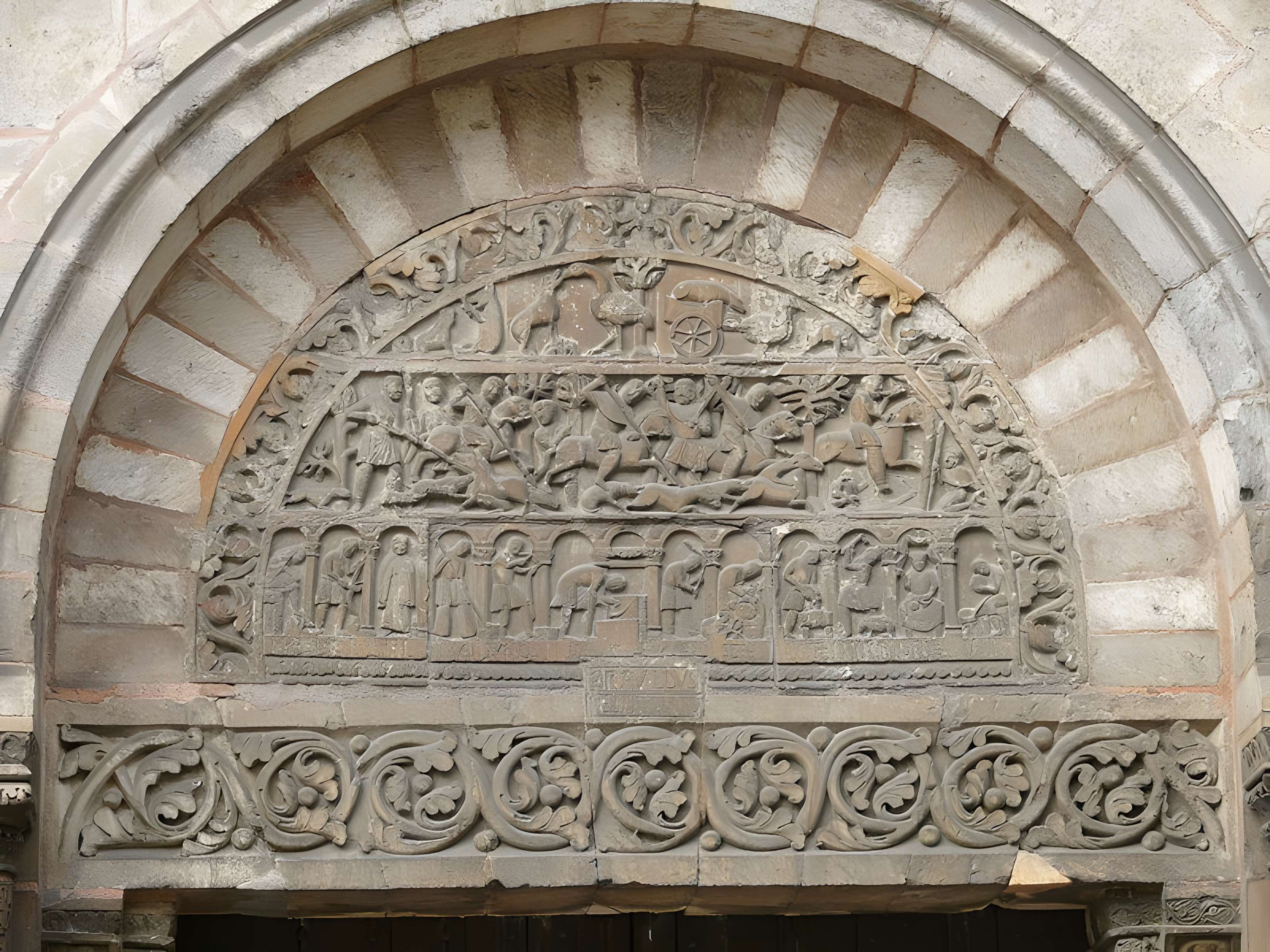 Porte Saint-Ours de la collégiale Saint-Ursin à Bourges 