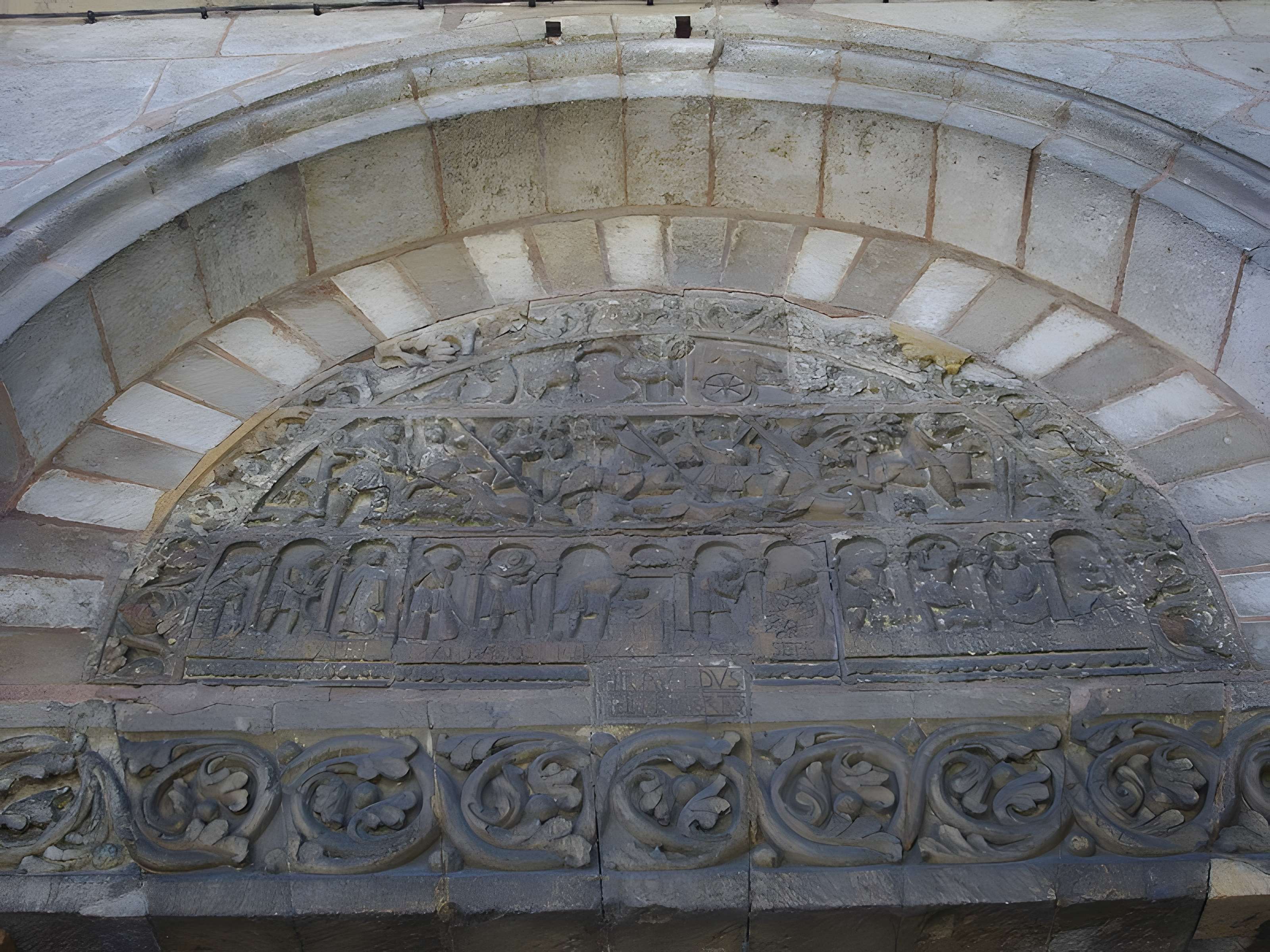 Porte Saint-Ours de la collégiale Saint-Ursin à Bourges