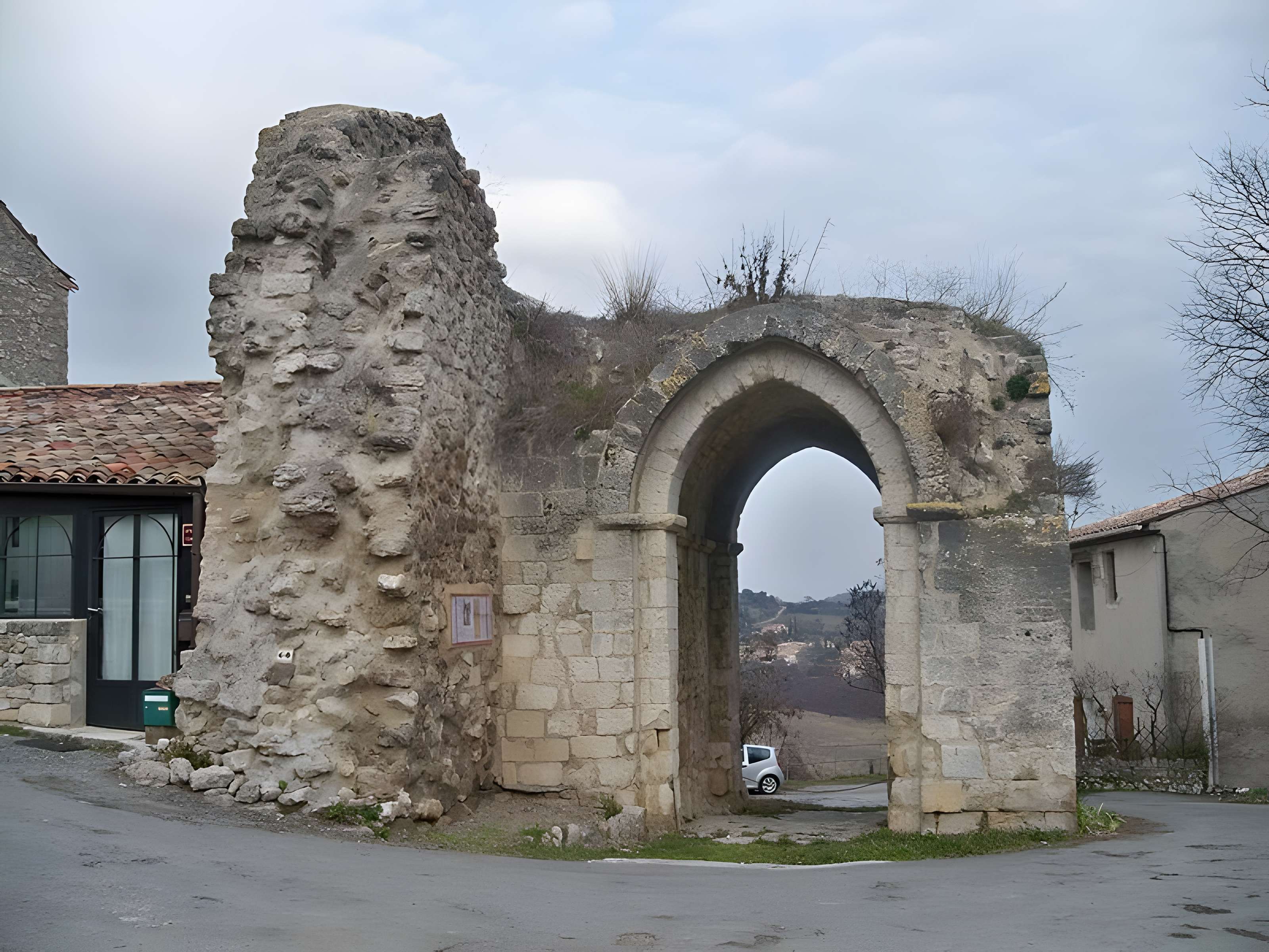 Porte Saint-Pierre de Reillanne