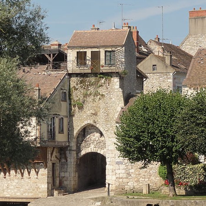 Photo de Poterne de Moret-sur-Loing