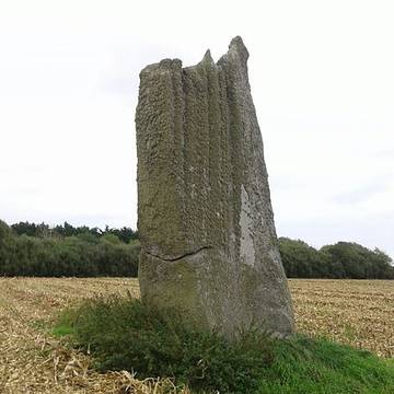 Premier menhir de Kerscaven à Penmarch