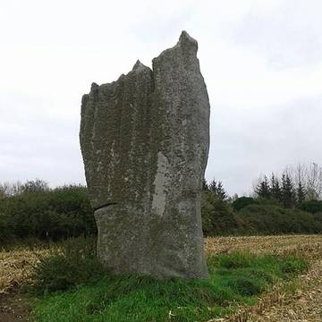 Premier menhir de Kerscaven à Penmarch