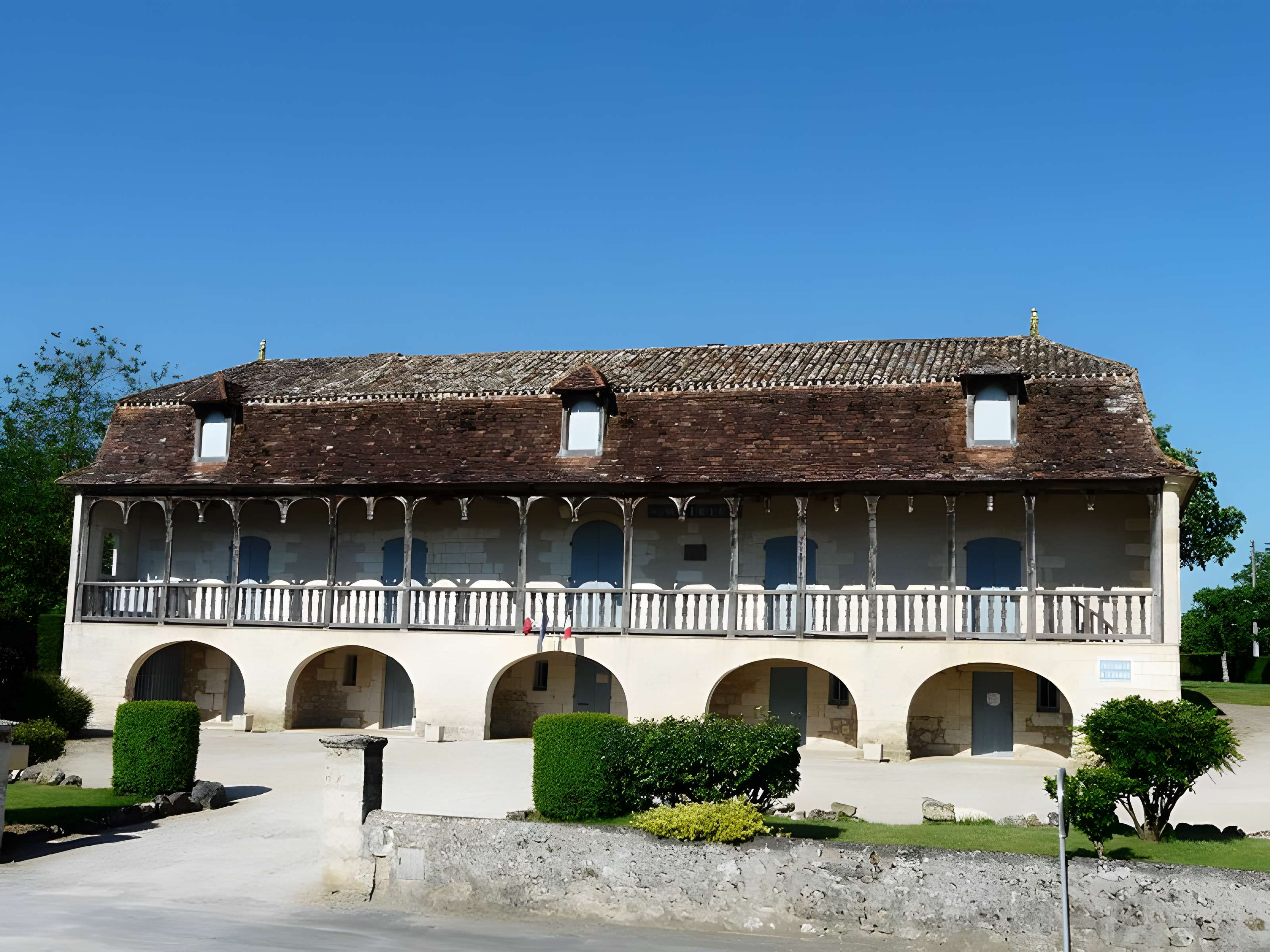 Presbytère de Saint-Front-de-Pradoux 