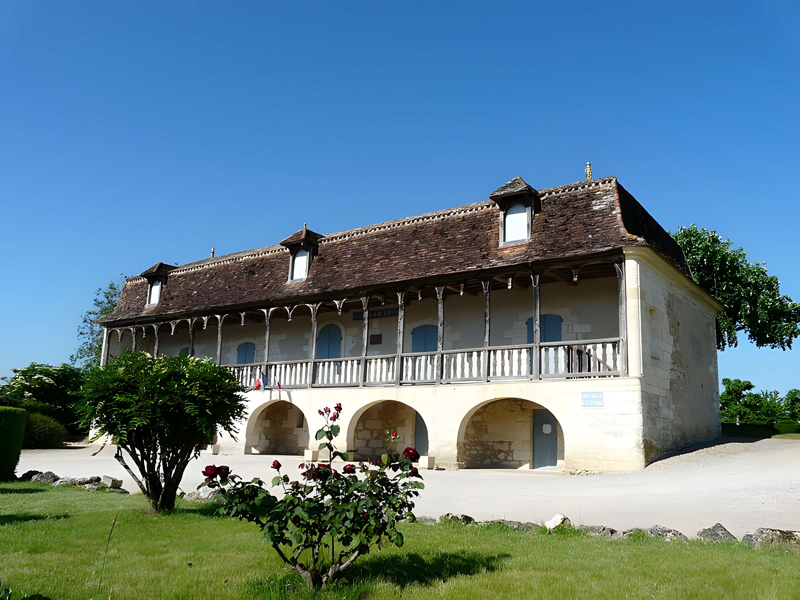 Presbytère de Saint-Front-de-Pradoux