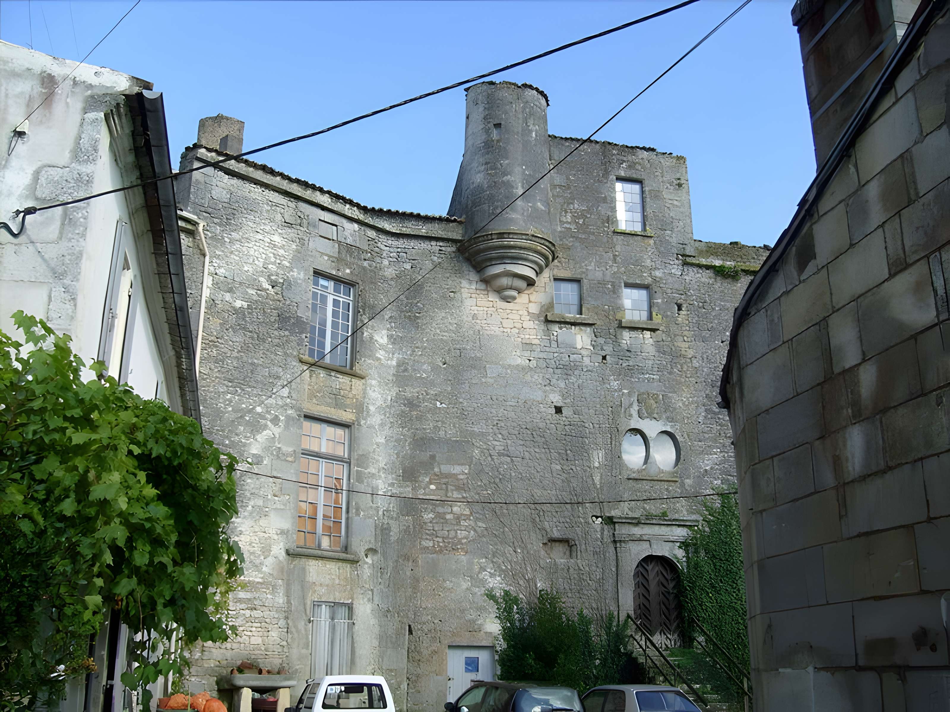 Prieuré de Pont-l'Abbé-d'Arnoult 