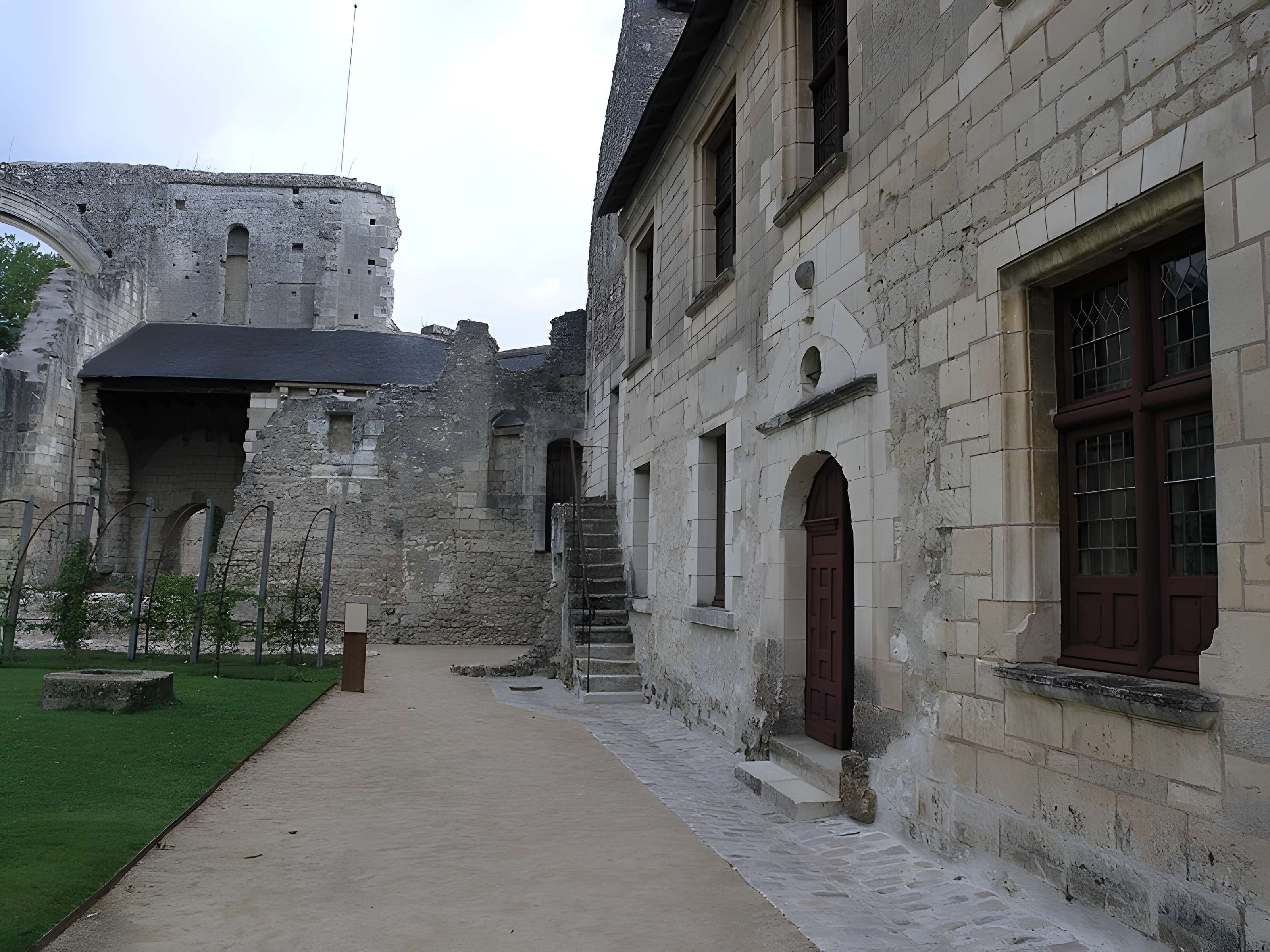 Ancien prieuré de Saint-Cosme