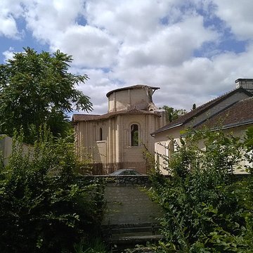 Prieuré Saint-Léonard de LÎle-Bouchard