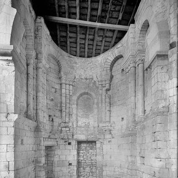 Prieuré Saint-Léonard de LÎle-Bouchard