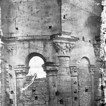 Prieuré Saint-Léonard de LÎle-Bouchard