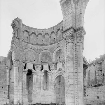 Prieuré Saint-Léonard de LÎle-Bouchard