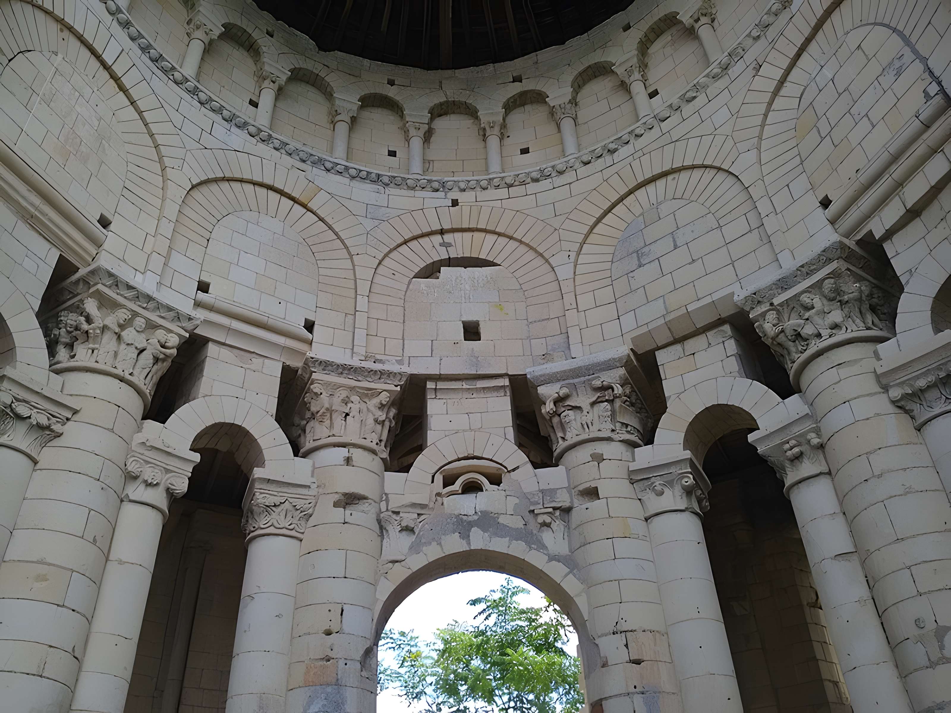Prieuré Saint-Léonard de L'Île-Bouchard
