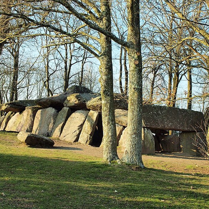 Photo de La Roche-aux-Fées dEssé