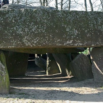 La Roche-aux-Fées dEssé