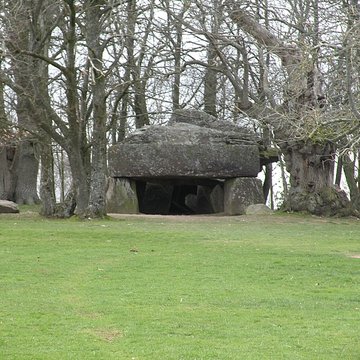 La Roche-aux-Fées dEssé