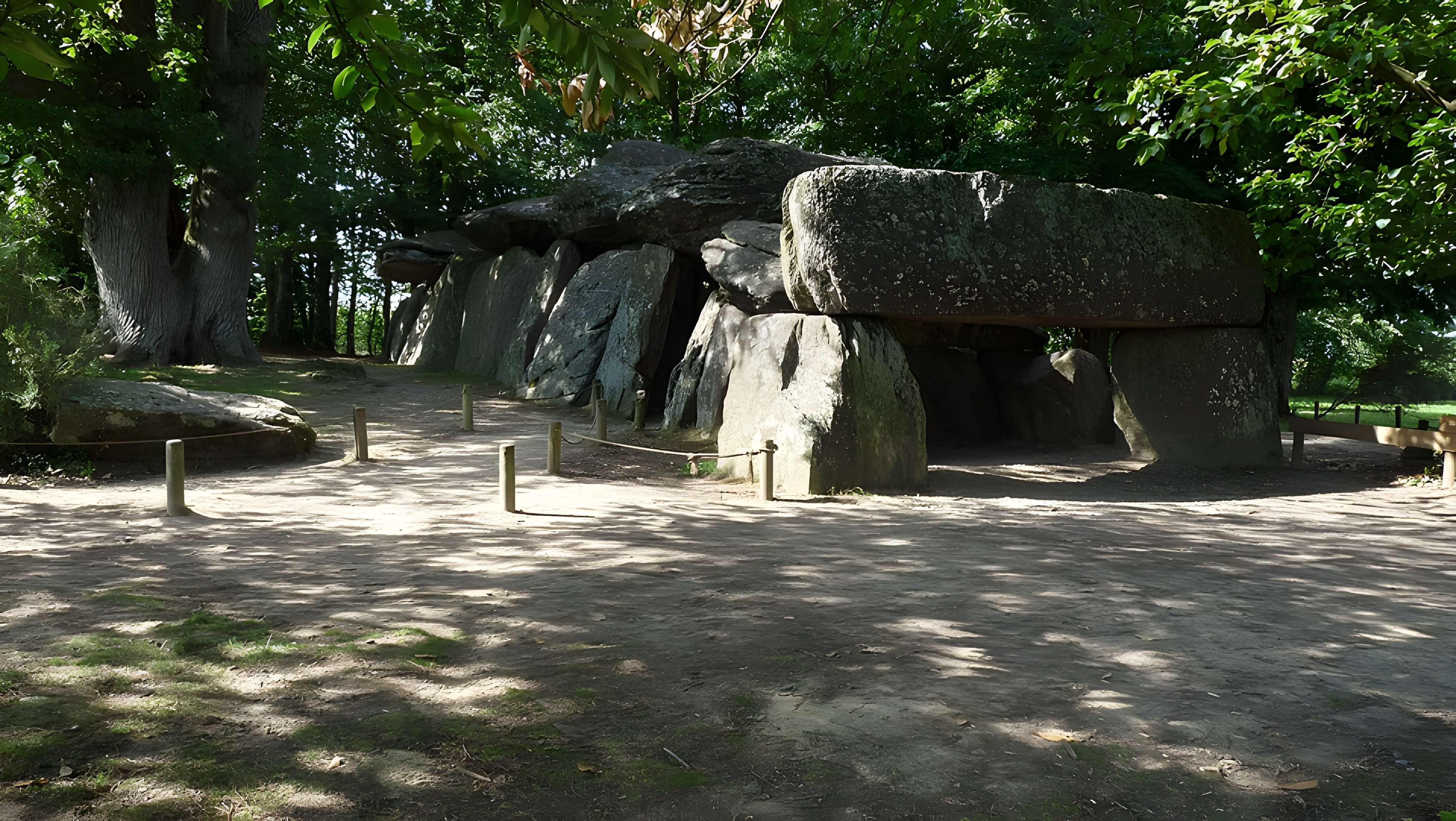 La Roche-aux-Fées d'Essé