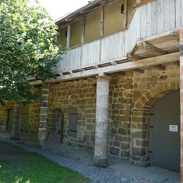 Photo de Bâtiments de lancien prieuré Saint-Xantin, dits ancien presbytère