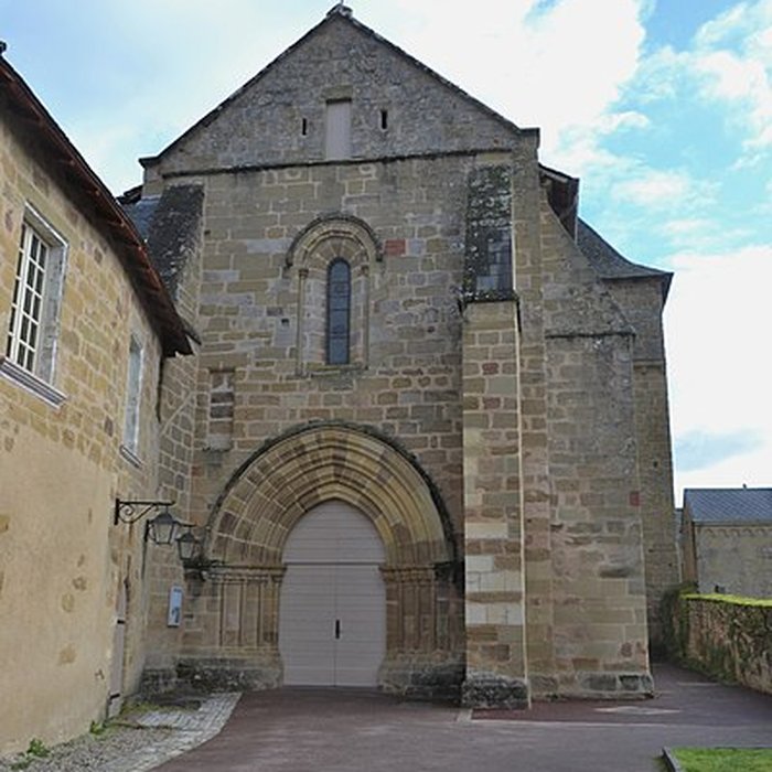 Photo de Bâtiments de lancien prieuré Saint-Xantin, dits ancien presbytère