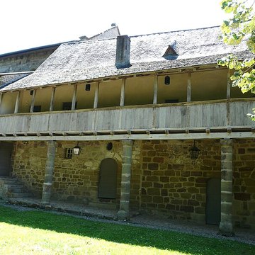 Bâtiments de lancien prieuré Saint-Xantin, dits ancien presbytère