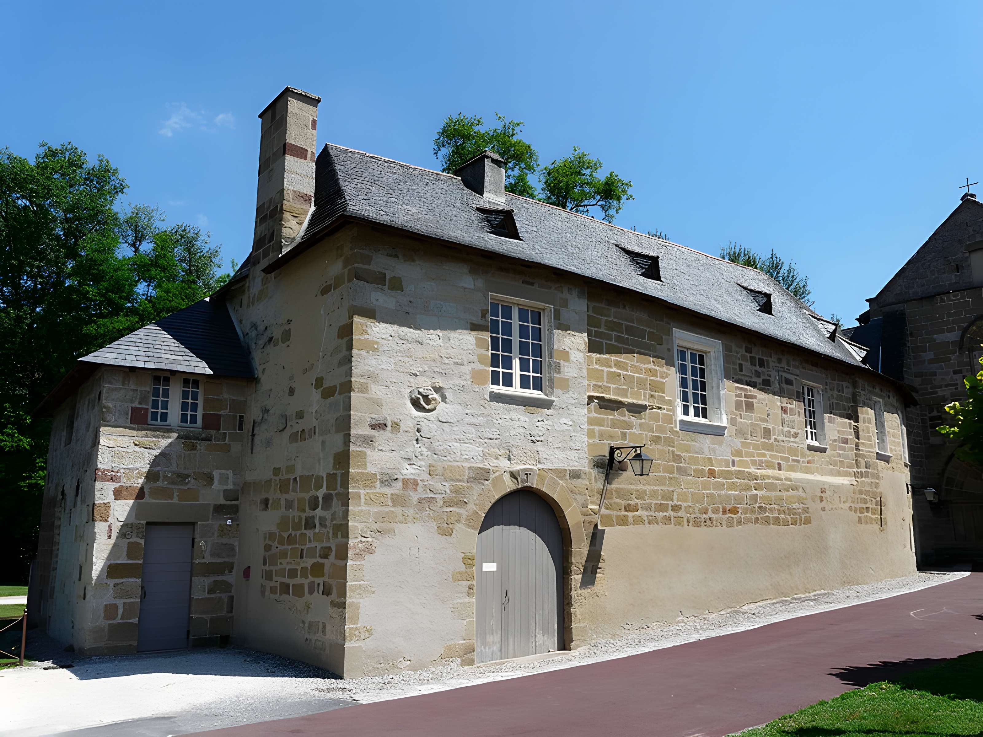 Bâtiments de l'ancien prieuré Saint-Xantin, dits ancien presbytère