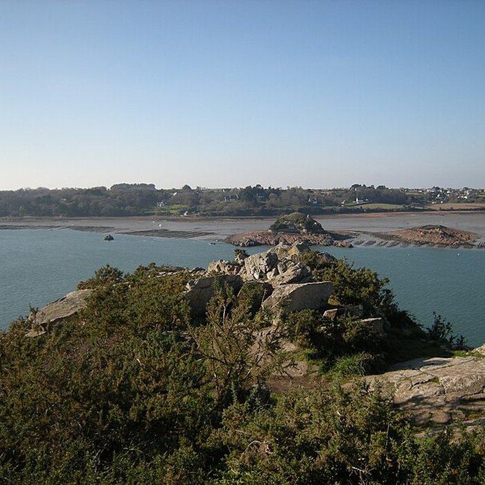 Photo de Promontoire préhistorique barré de Rochan Evned à Ploubazlanec