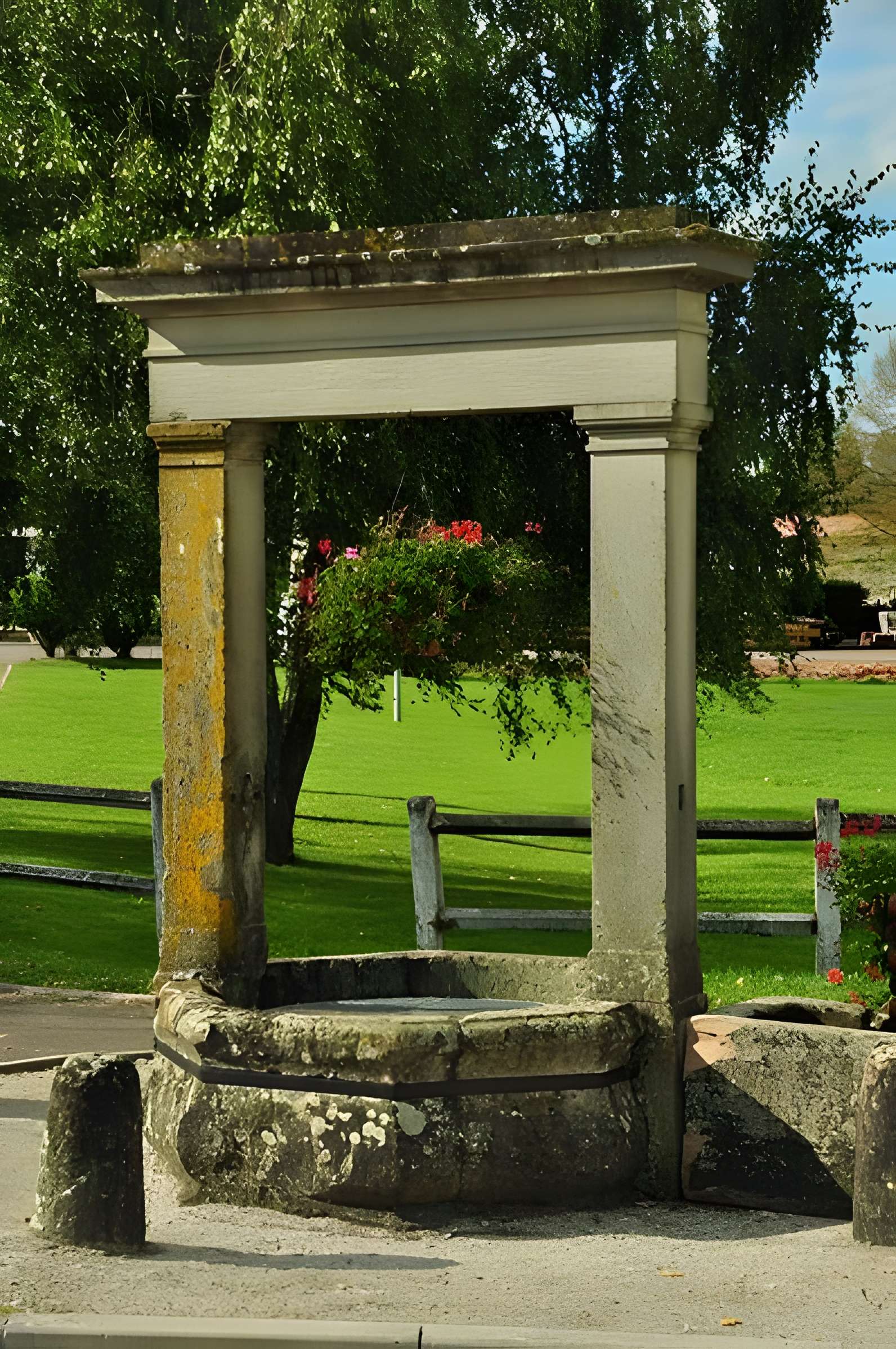 Puits communal de Velotte 