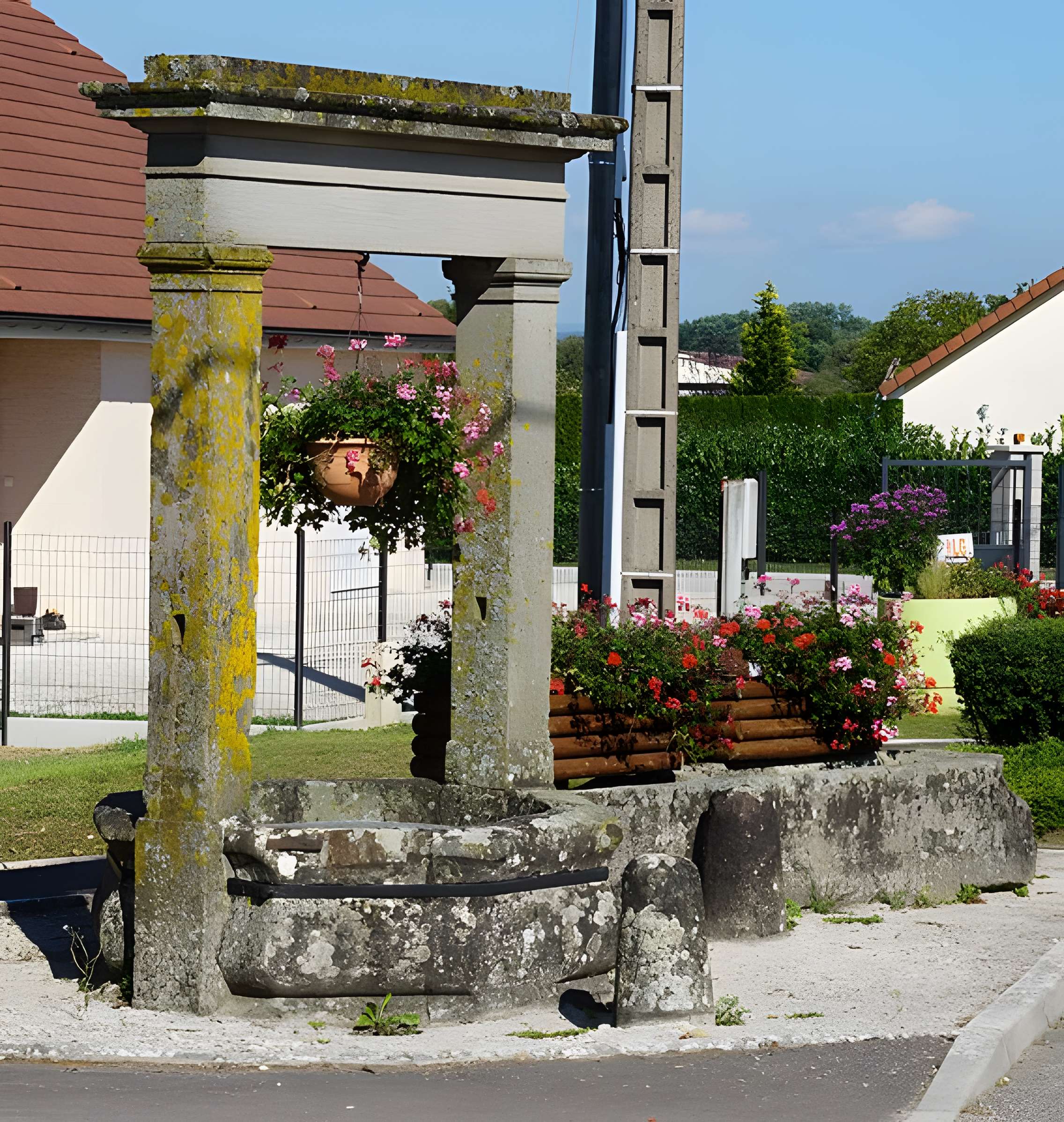 Puits communal de Velotte