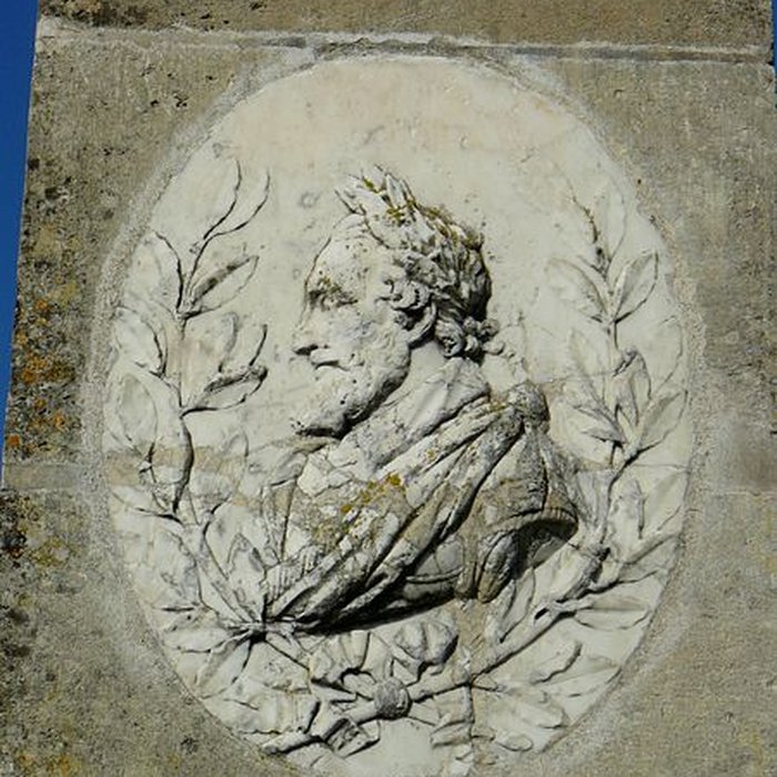 Photo de Pyramide commémorative de la bataille dIvry à Épieds