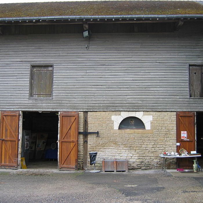 Photo de Relais de poste à chevaux à Launois-sur-Vence